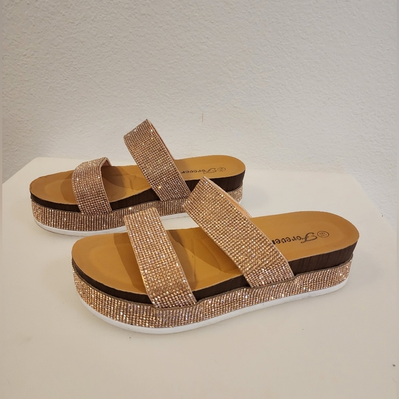 Bedazzled Platform Sandles Size 6 1/2 Forever Tan and Gold - Picture 2 of 9